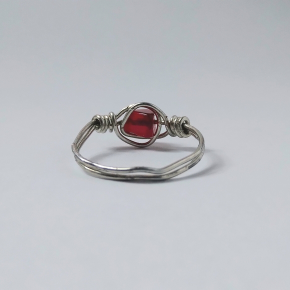 Beautiful Ruby Red Gem Handmade Twisted Silver Wire Ring Size - Picture 2 of 4